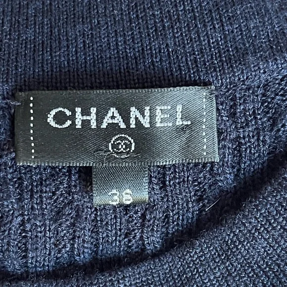 CHANEL Midnight Blue Knit Dress with Button Accents size 36(XS-S) - Picture 15 of 16